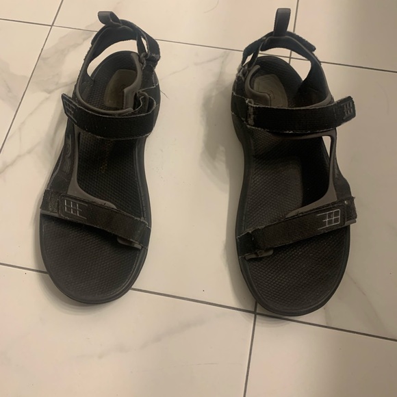 Teva Other - Teva Strap On Slippers